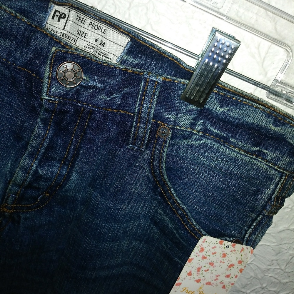 NWT Free People Cropped Jeans
